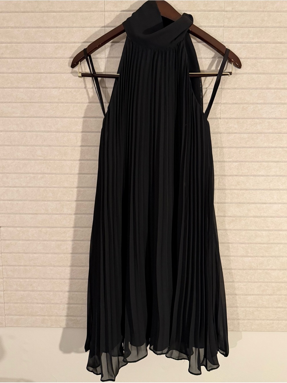 Morgan & Co Black Pleated Chiffon Halter Dress Size 1/2